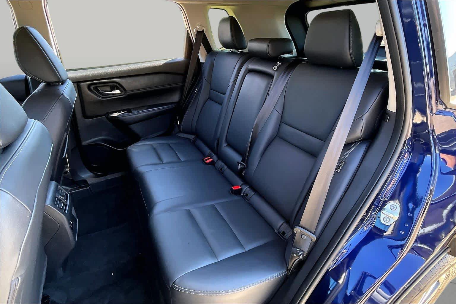 Certified 2025 Nissan Rogue SL AWD/4WD image 17