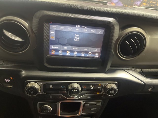 Used 2022 Jeep Wrangler Sport image 18