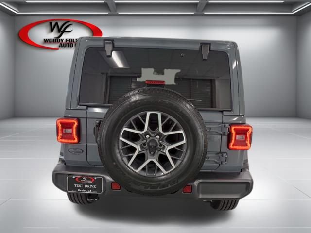 Used 2024 Jeep Wrangler Unlimited Sahara AWD/4WD image 7