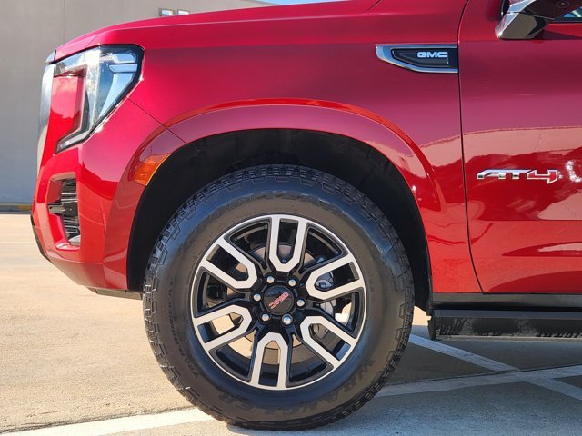 Used 2024 GMC Yukon AT4 w/ Technology Package AWD/4WD image 8
