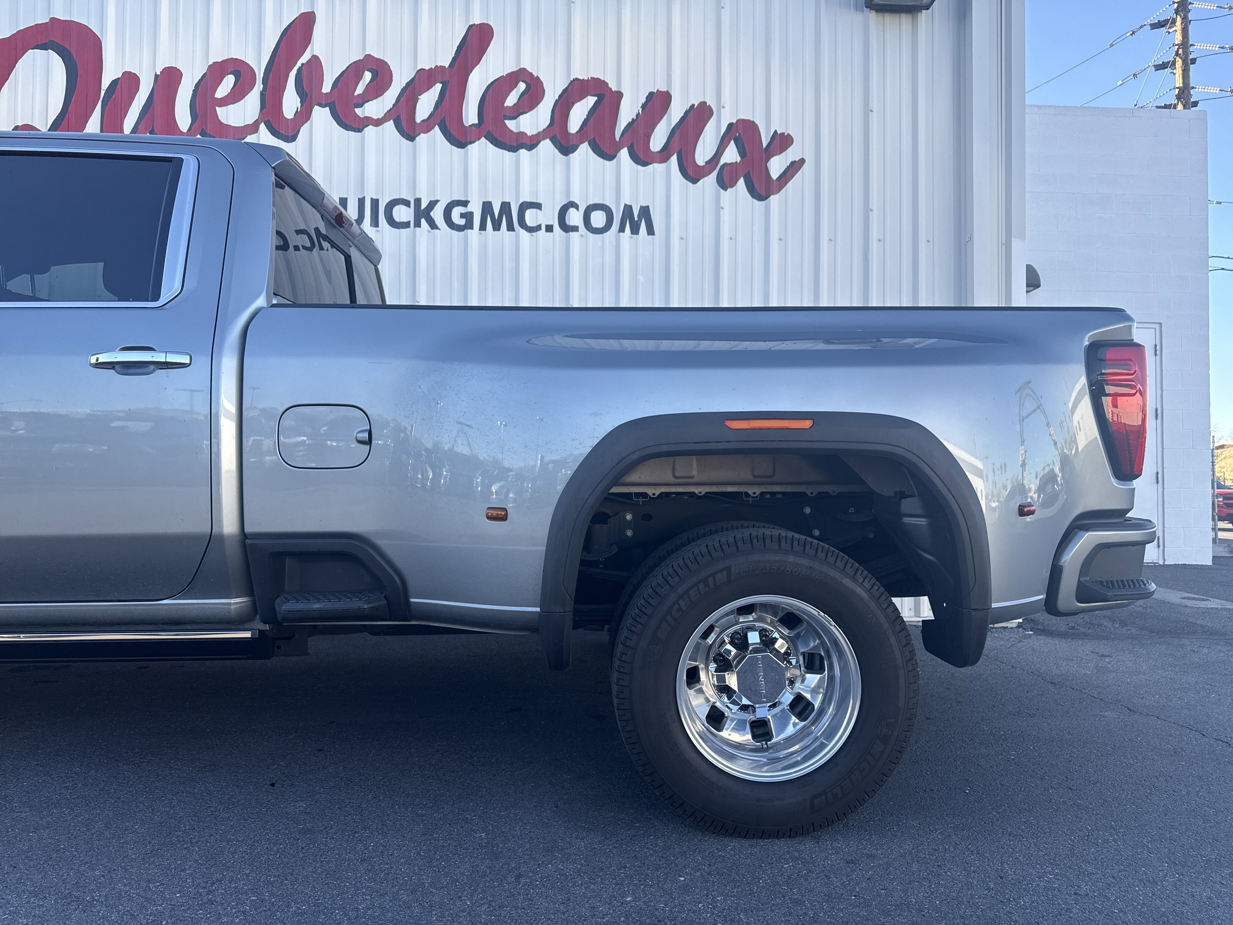 Used 2024 GMC Sierra 3500 Denali w/ Denali Reserve Package image 2