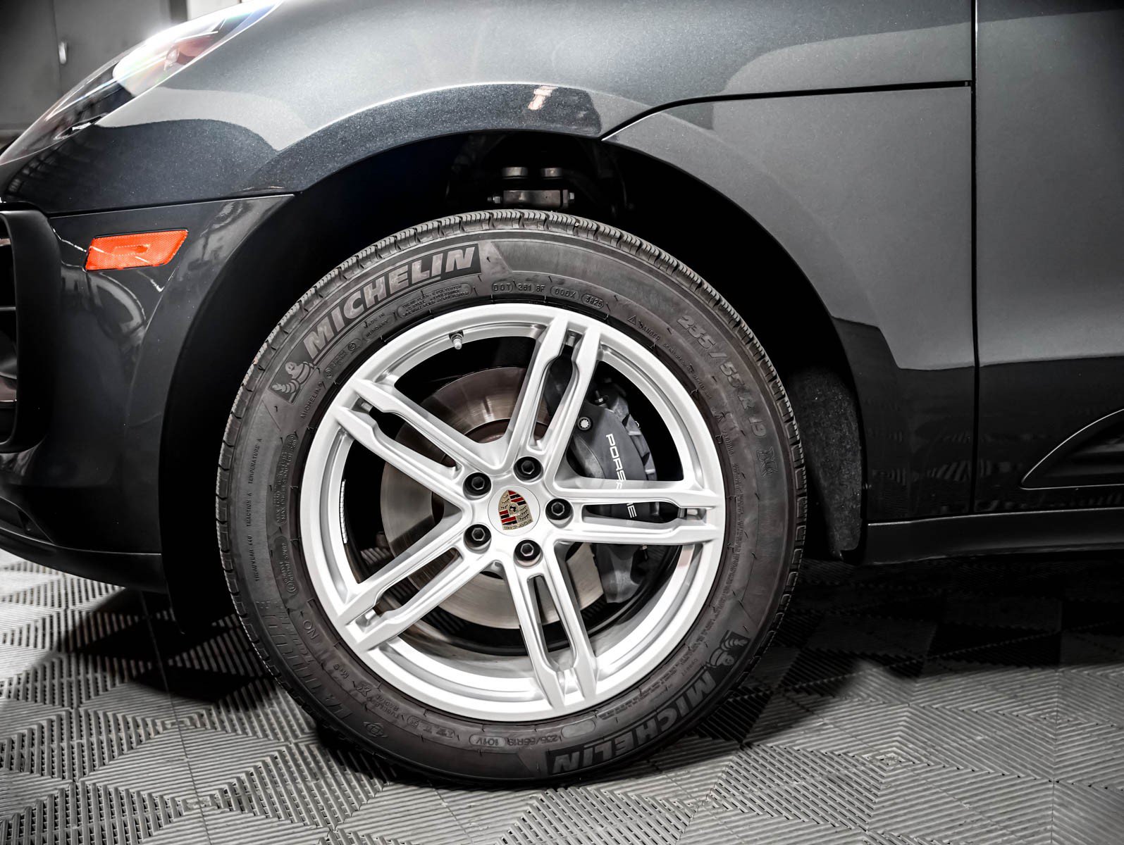 Used 2026 Porsche Macan AWD/4WD image 14