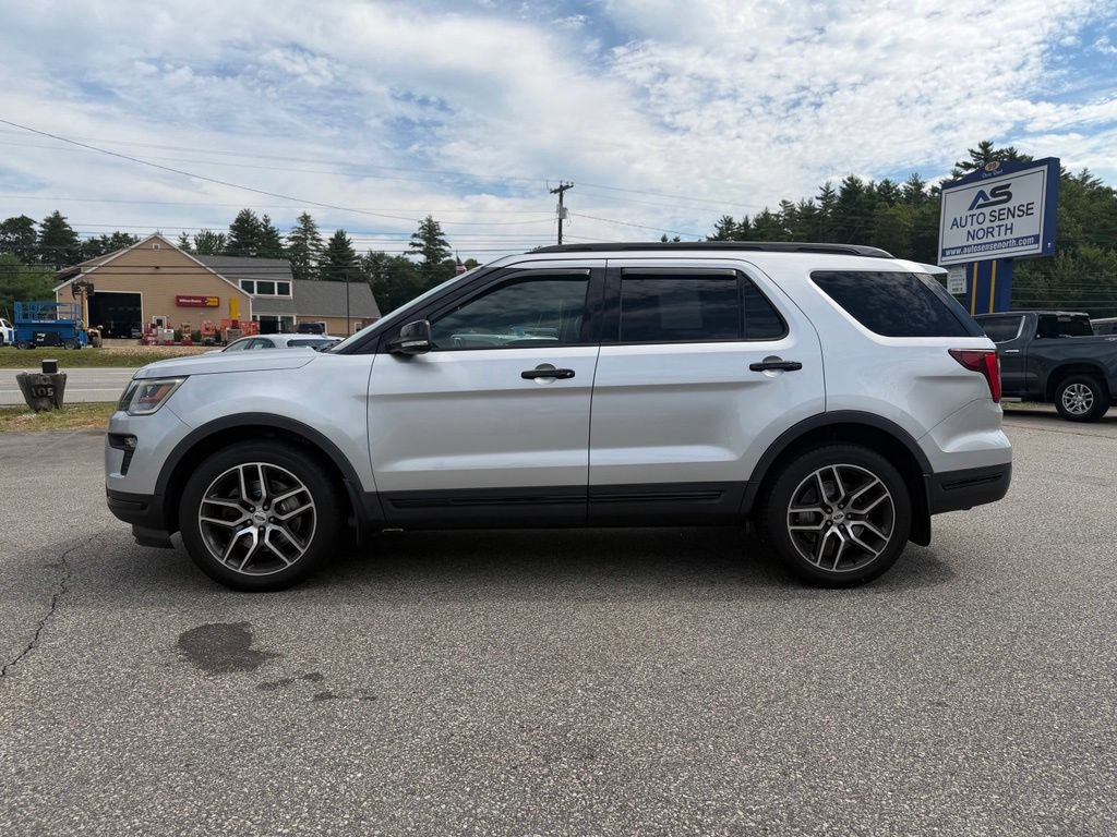 Used 2018 Ford Explorer Sport AWD/4WD image 2