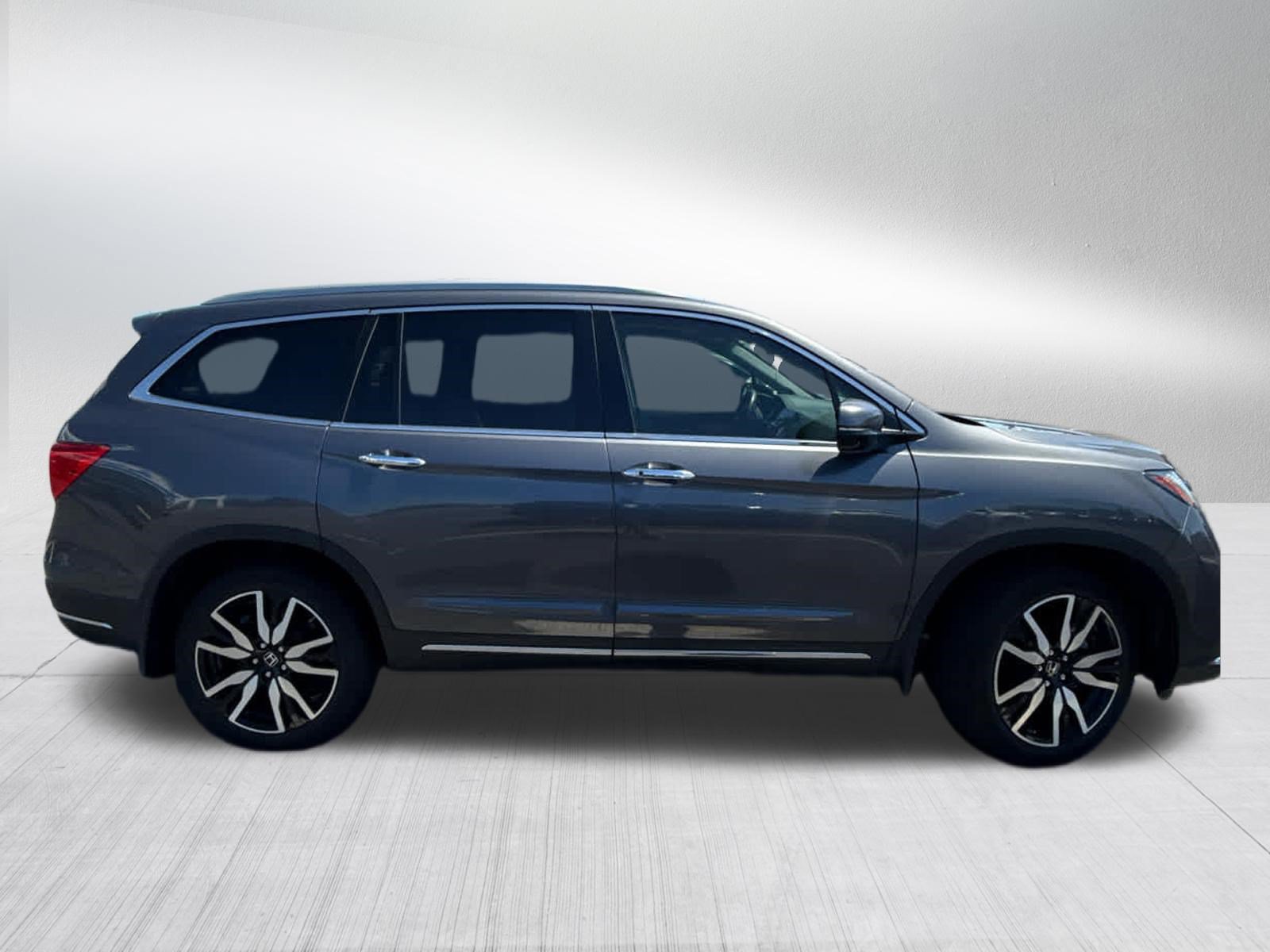 Used 2022 Honda Pilot Touring image 5