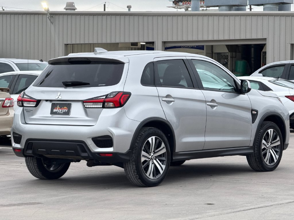 Used 2025 Mitsubishi Outlander Sport ES AWD/4WD image 6