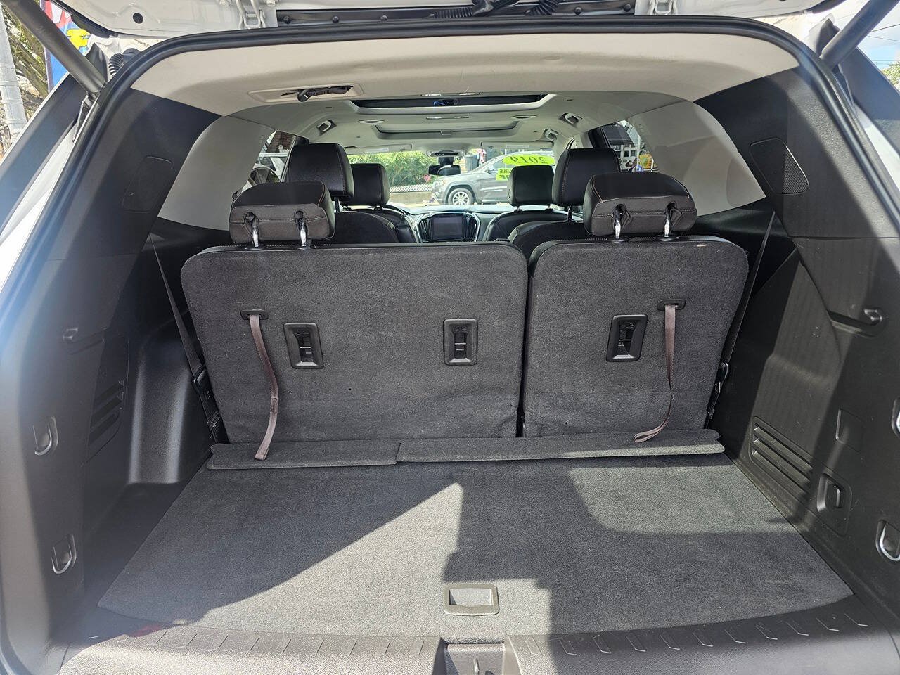 Used 2019 Chevrolet Traverse LT w/ LT Premium Package AWD/4WD image 10