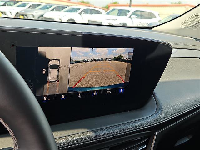 Used 2024 Buick Encore GX Avenir w/ Avenir Technology Package image 17