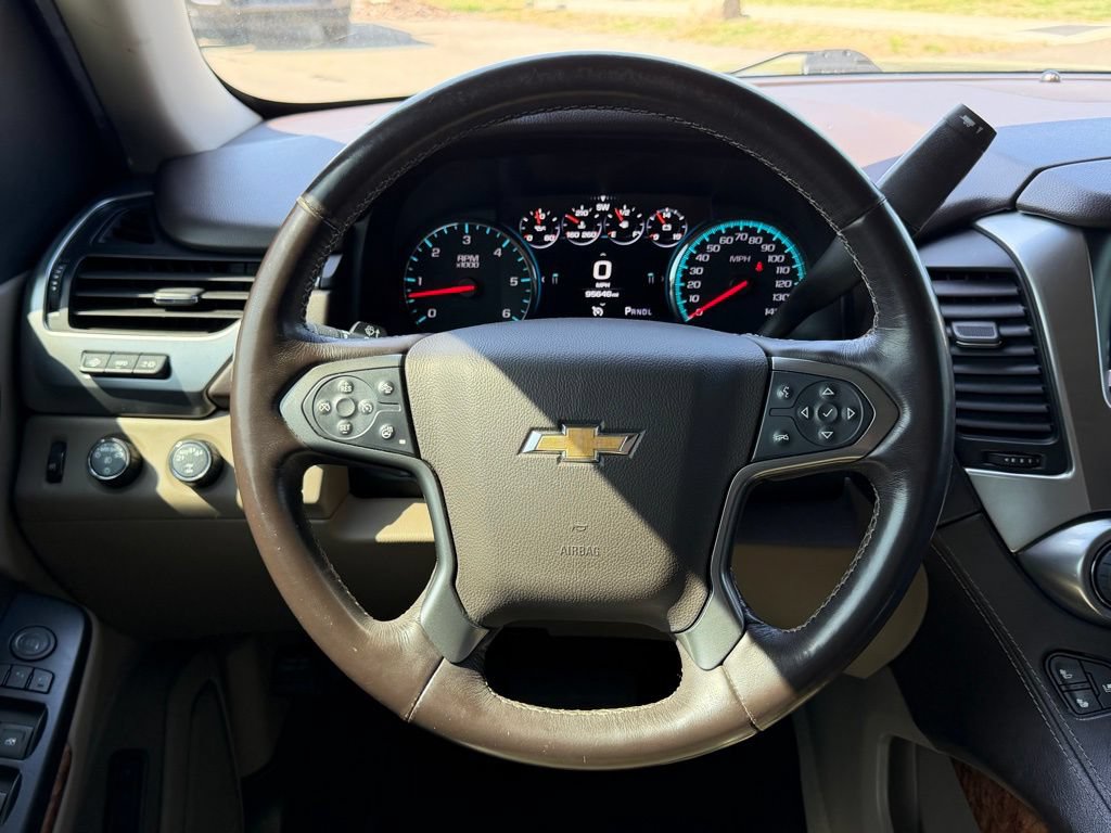Used 2019 Chevrolet Suburban Premier AWD/4WD image 43