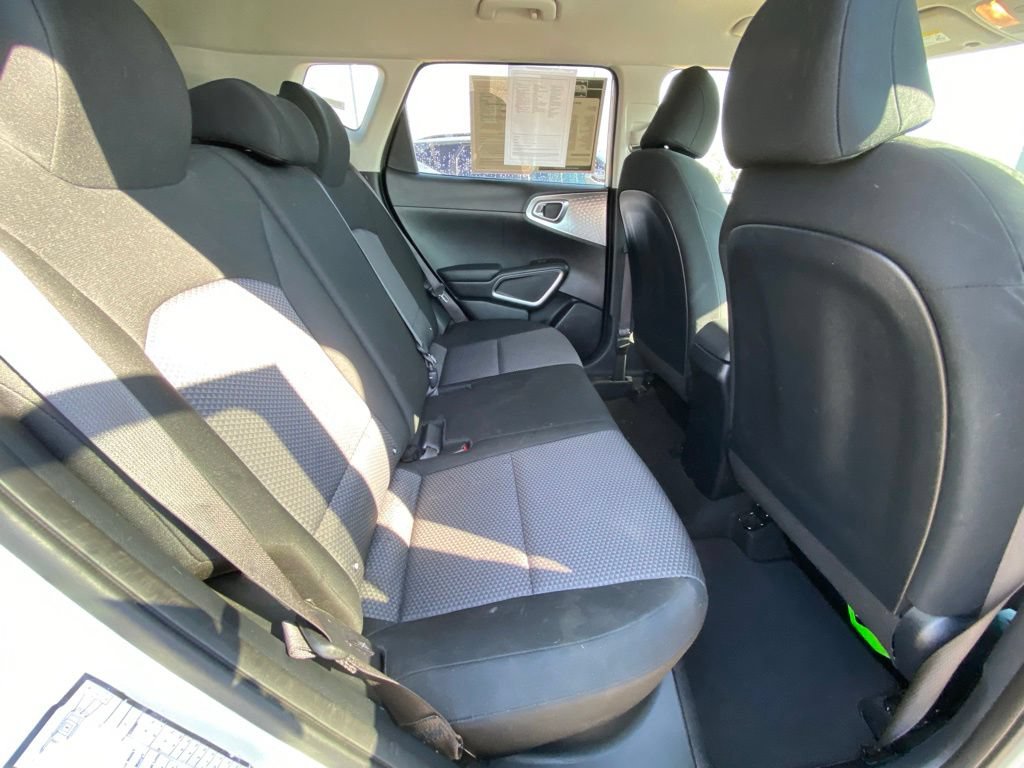 Used 2024 Kia Soul LX w/ Option Group 015 FWD image 26