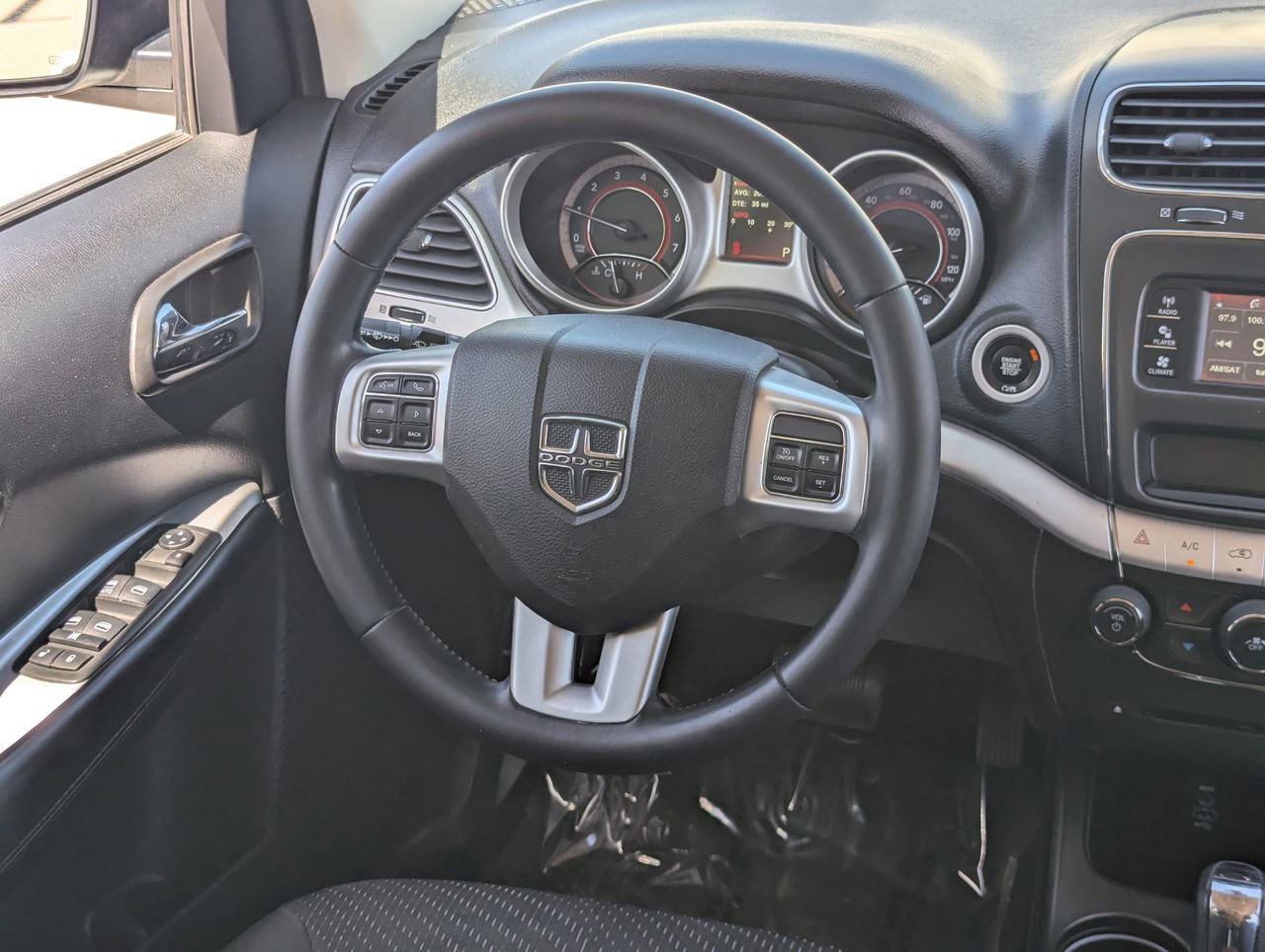 Used 2020 Dodge Journey SE w/ SE Popular Equipment Group image 13