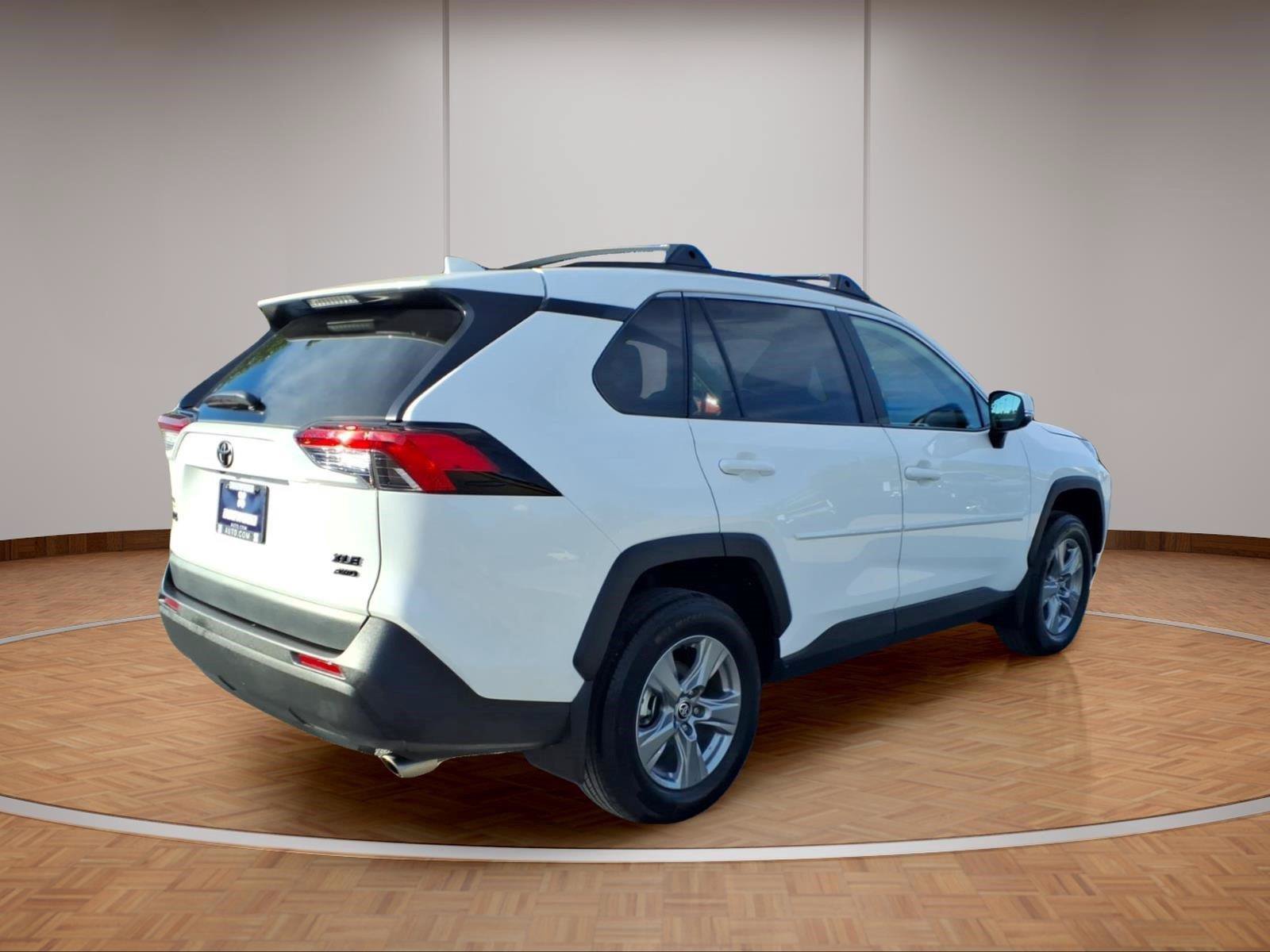 Used 2025 Toyota RAV4 XLE w/ Convenience Package AWD/4WD image 6