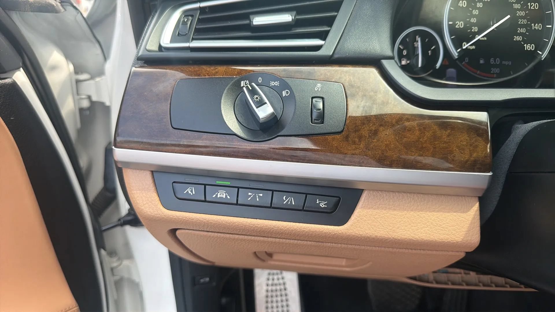 Used 2013 BMW 750Li RWD image 15