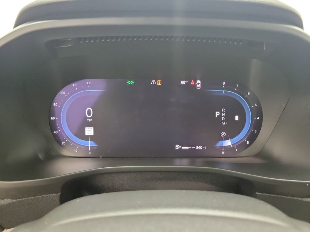 Certified 2023 Volvo XC40 B4 Plus w/ Driver Assist Package image 26