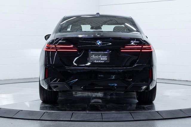 New 2026 BMW 530i xDrive w/ M Sport Package image 10