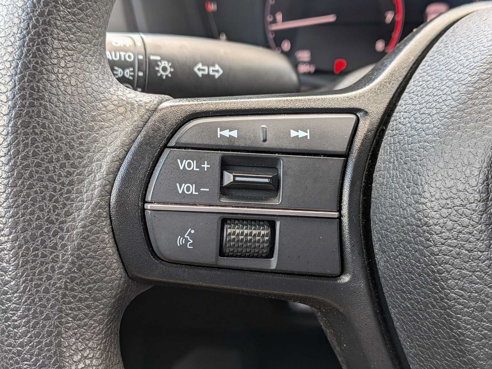 Certified 2023 Honda Accord EX image 23