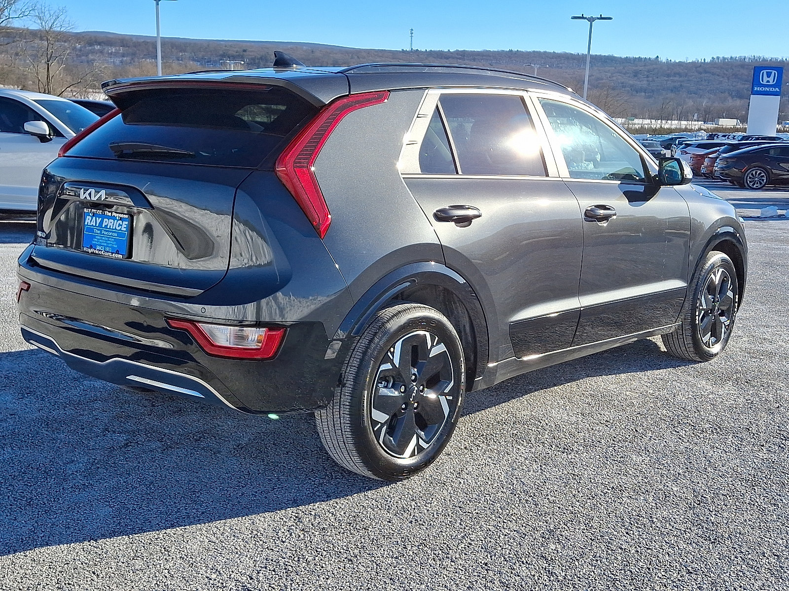 Used 2024 Kia Niro Wind w/ Wind Preserve Package image 6