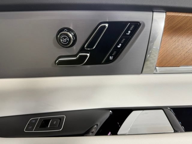 New 2027 Cadillac Vistiq Sport AWD/4WD image 33