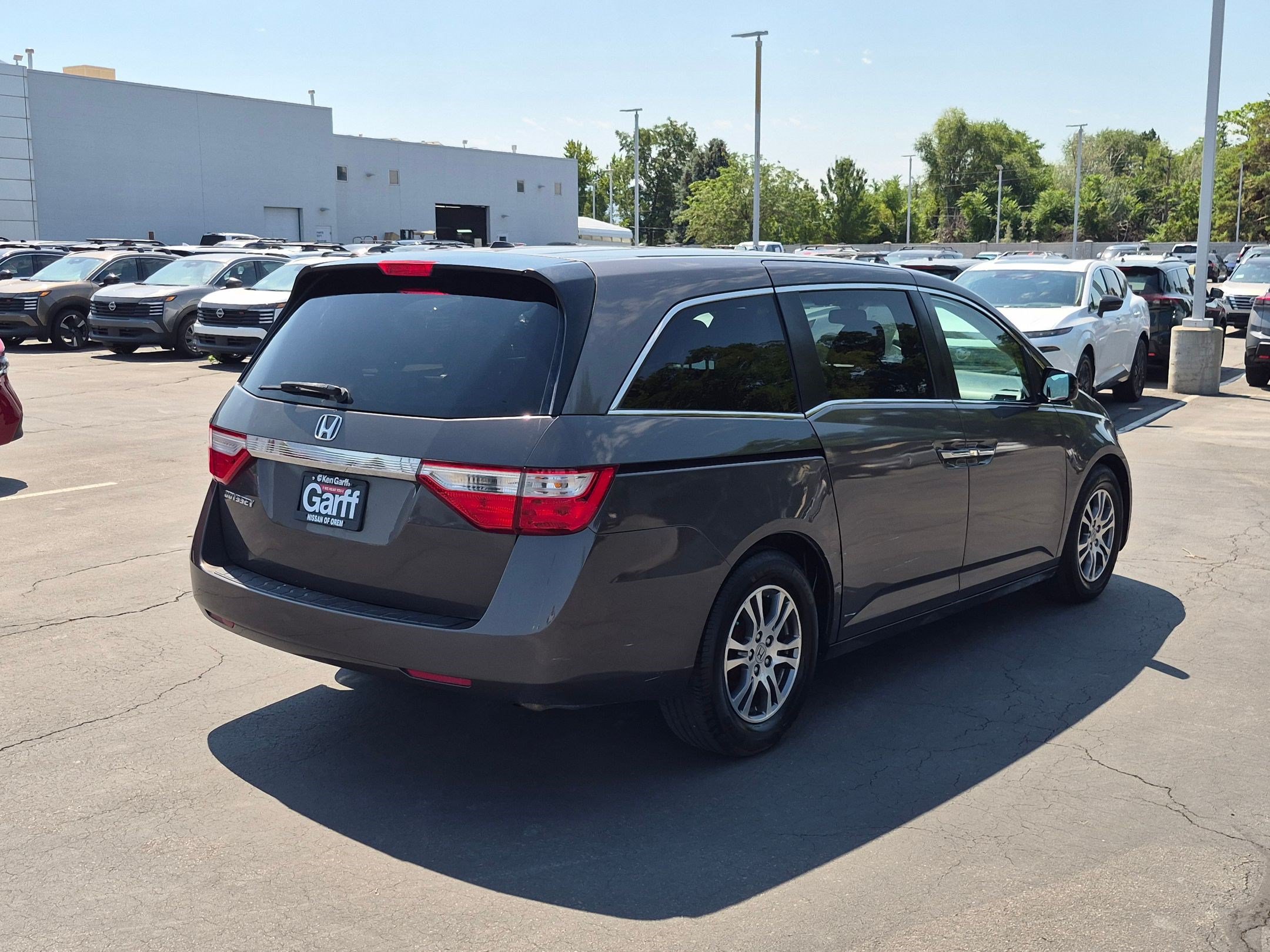 Used 2011 Honda Odyssey EX-L image 3