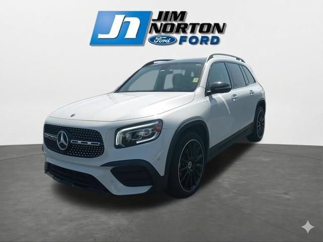 Used 2021 Mercedes-Benz GLB 250 4MATIC image 4