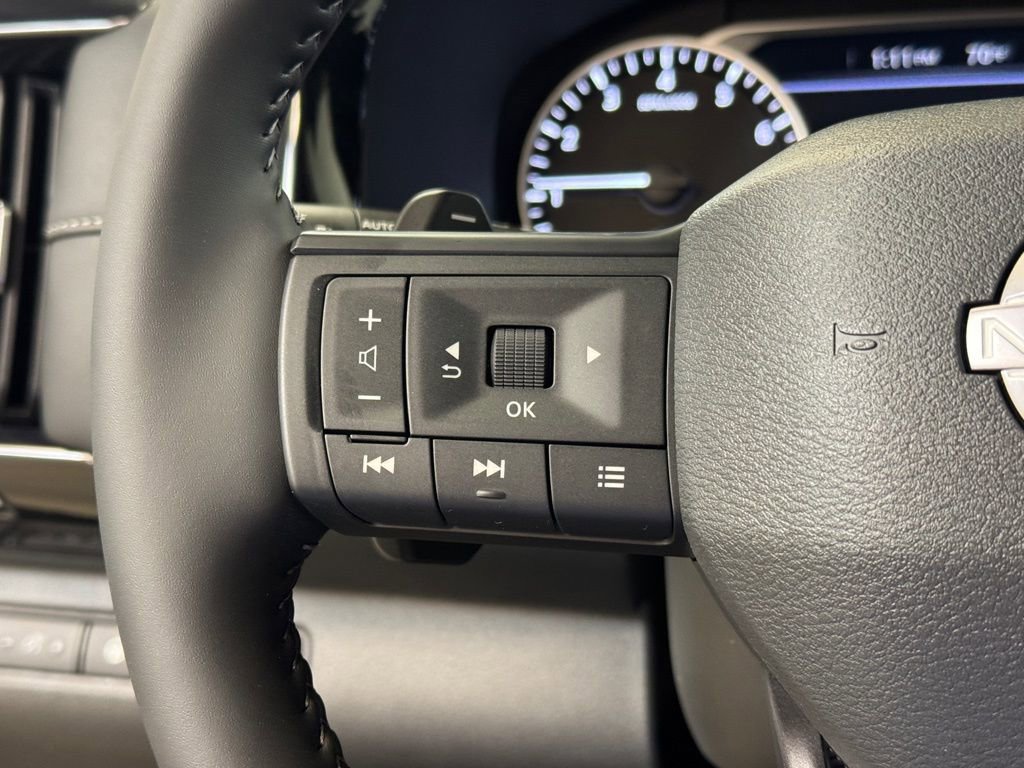 New 2026 Nissan Pathfinder SV image 33