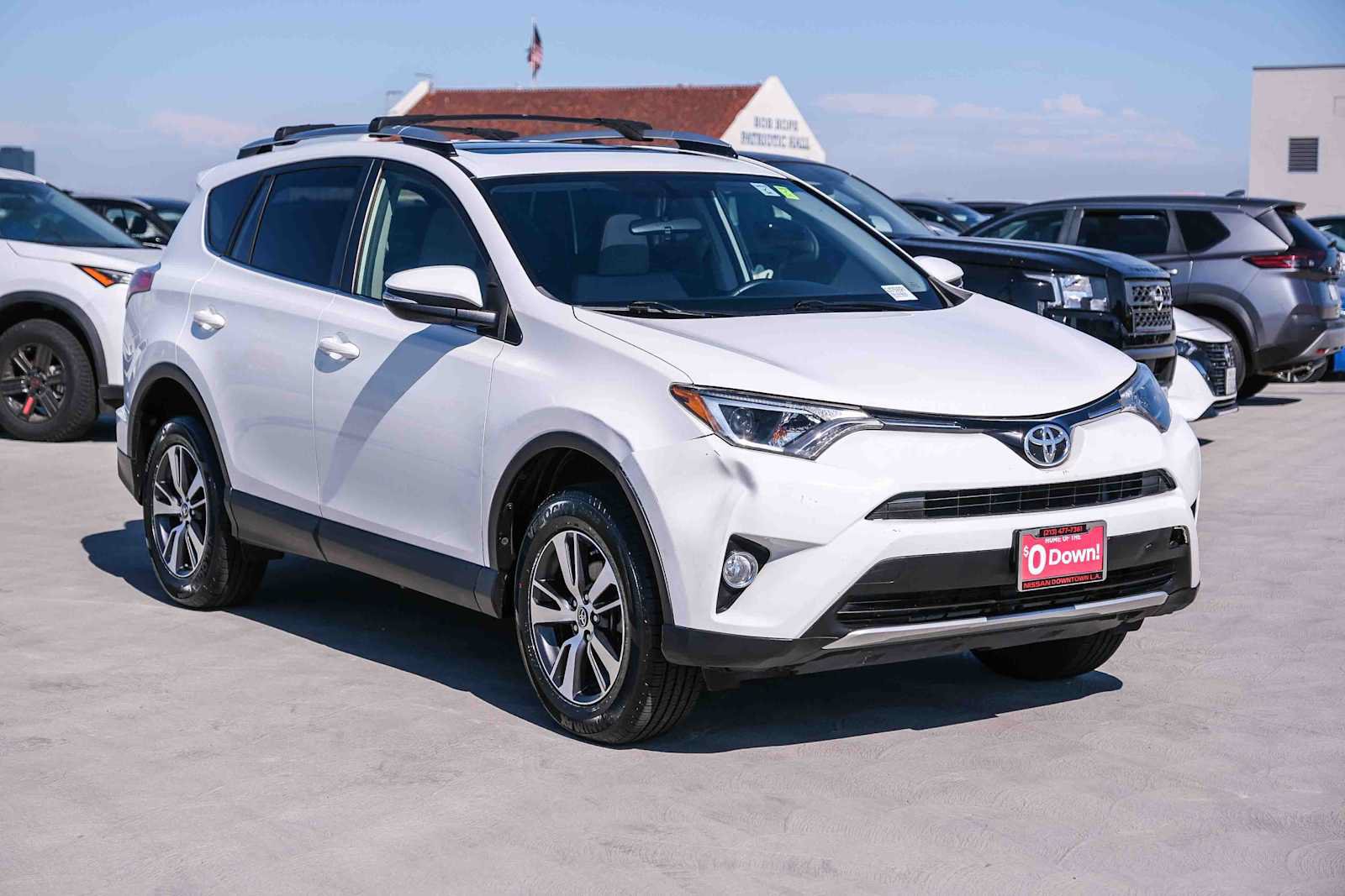Used 2016 Toyota RAV4 XLE FWD image 3
