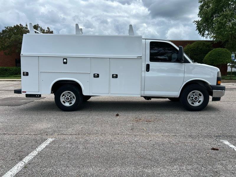 Used 2020 GMC Savana 3500 w/ Power Convenience Package RWD image 60