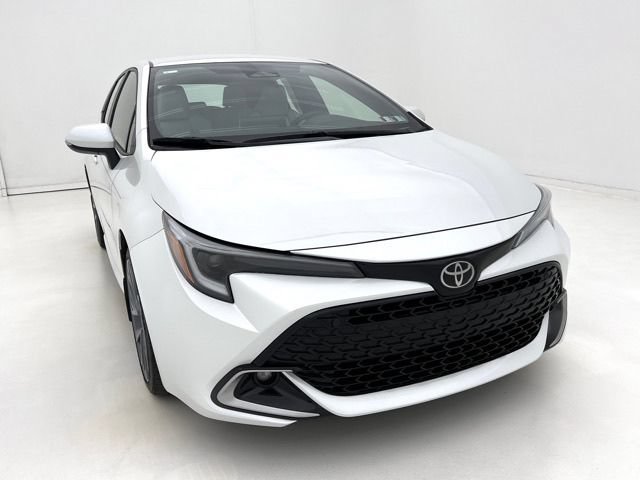 Used 2023 Toyota Corolla XSE FWD image 3