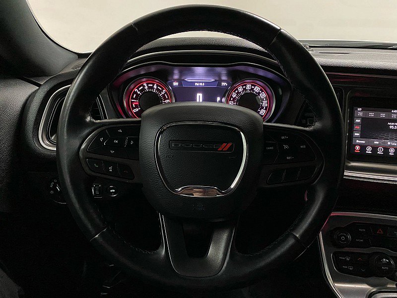 Used 2021 Dodge Challenger SXT image 16