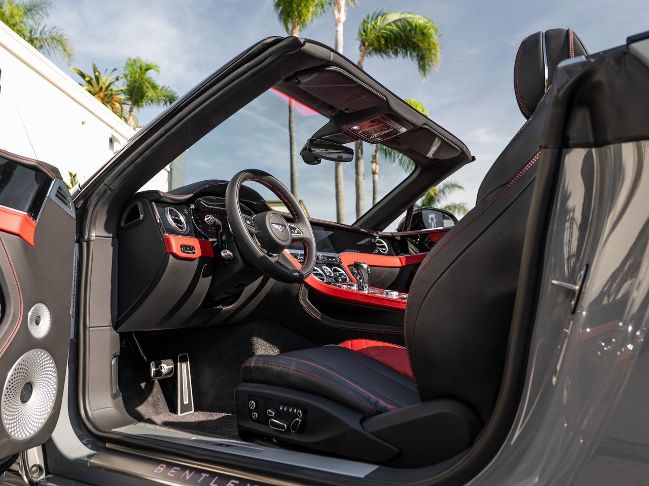 Used 2023 Bentley Continental GT Mulliner image 2