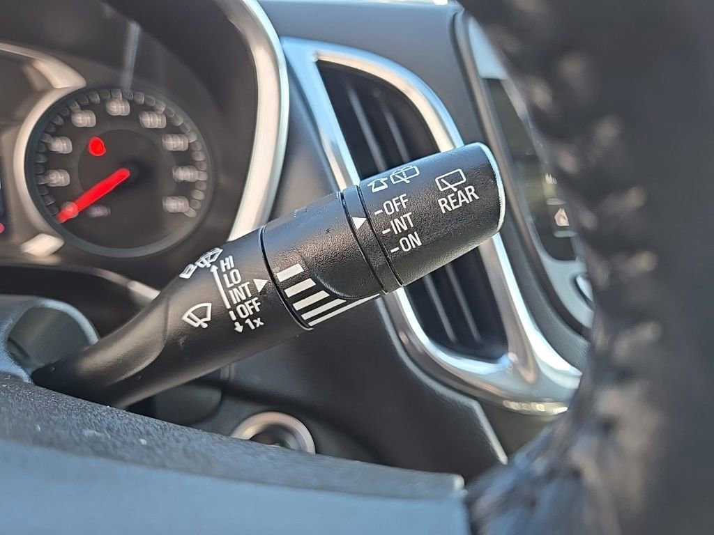 Used 2020 Chevrolet Equinox LT AWD/4WD image 24
