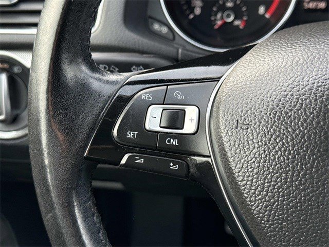 Used 2017 Volkswagen Passat 1.8T SE image 25