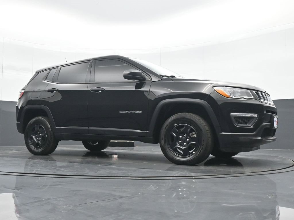 Used 2021 Jeep Compass Sport image 23