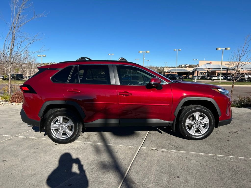 Used 2025 Toyota RAV4 XLE image 9
