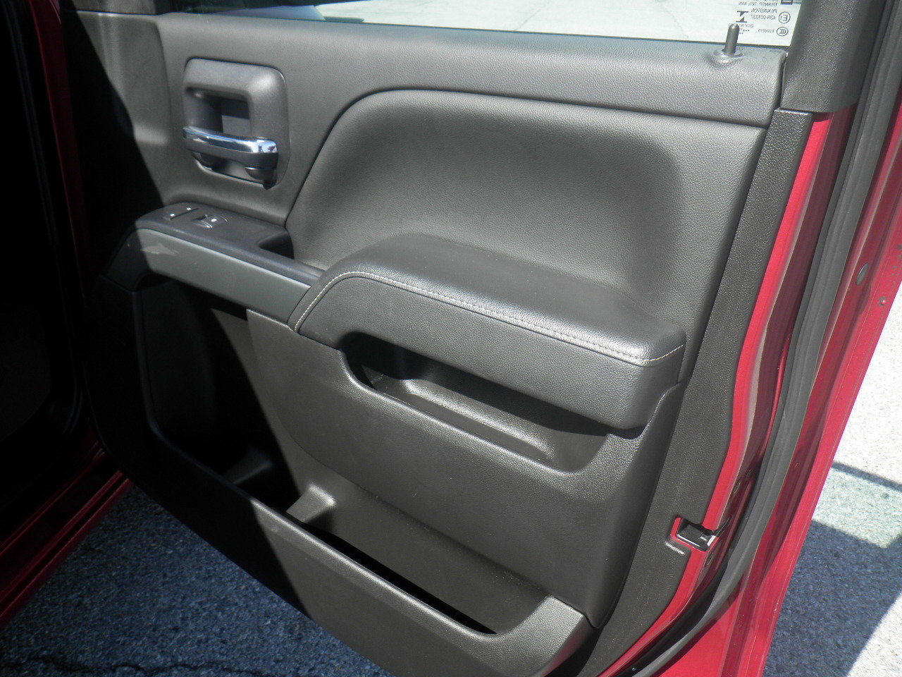 Used 2018 Chevrolet Silverado 1500 LT w/ All Star Edition image 24