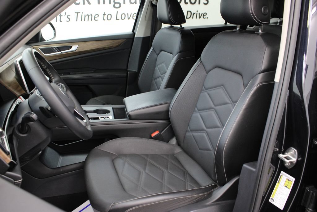 Used 2024 Volkswagen Atlas SE AWD/4WD image 9