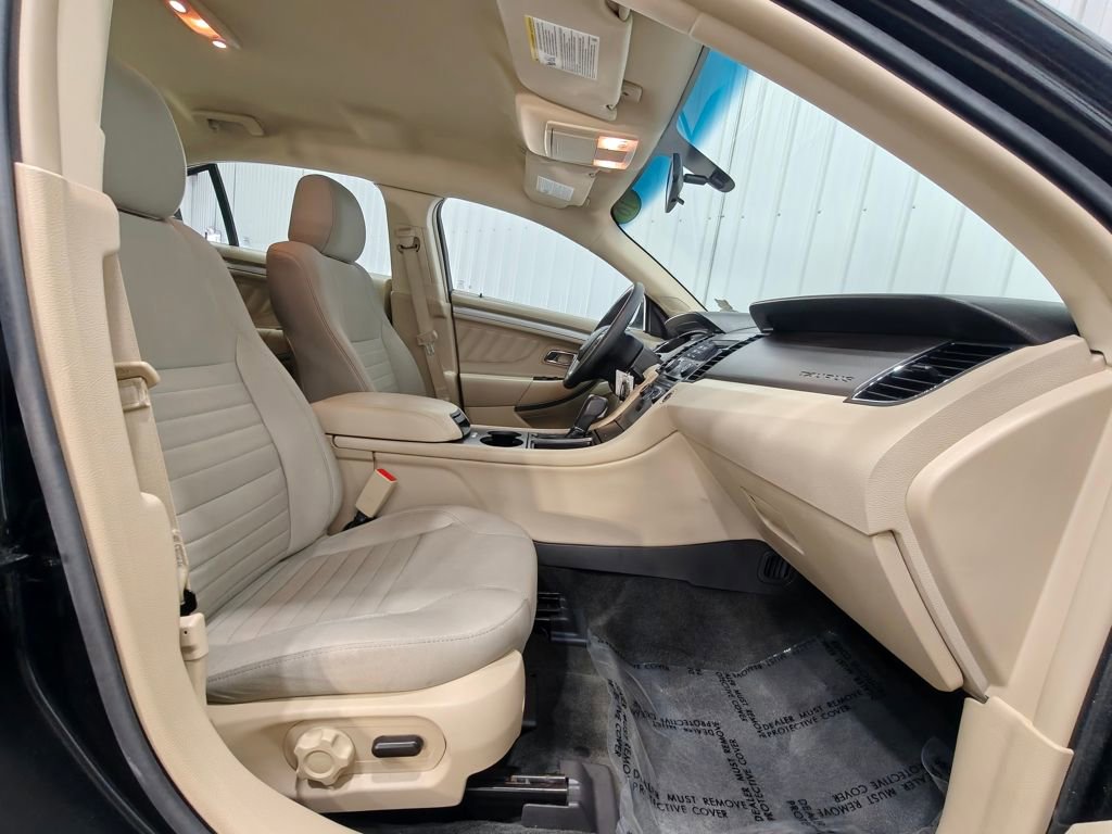 Used 2018 Ford Taurus SE FWD image 24