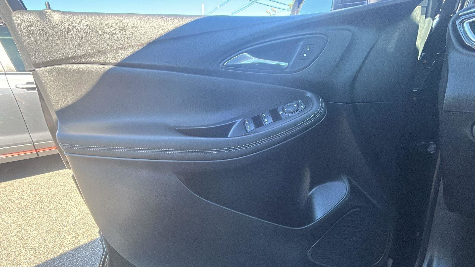 Certified 2023 Buick Encore GX Select w/ Safety Package II image 12