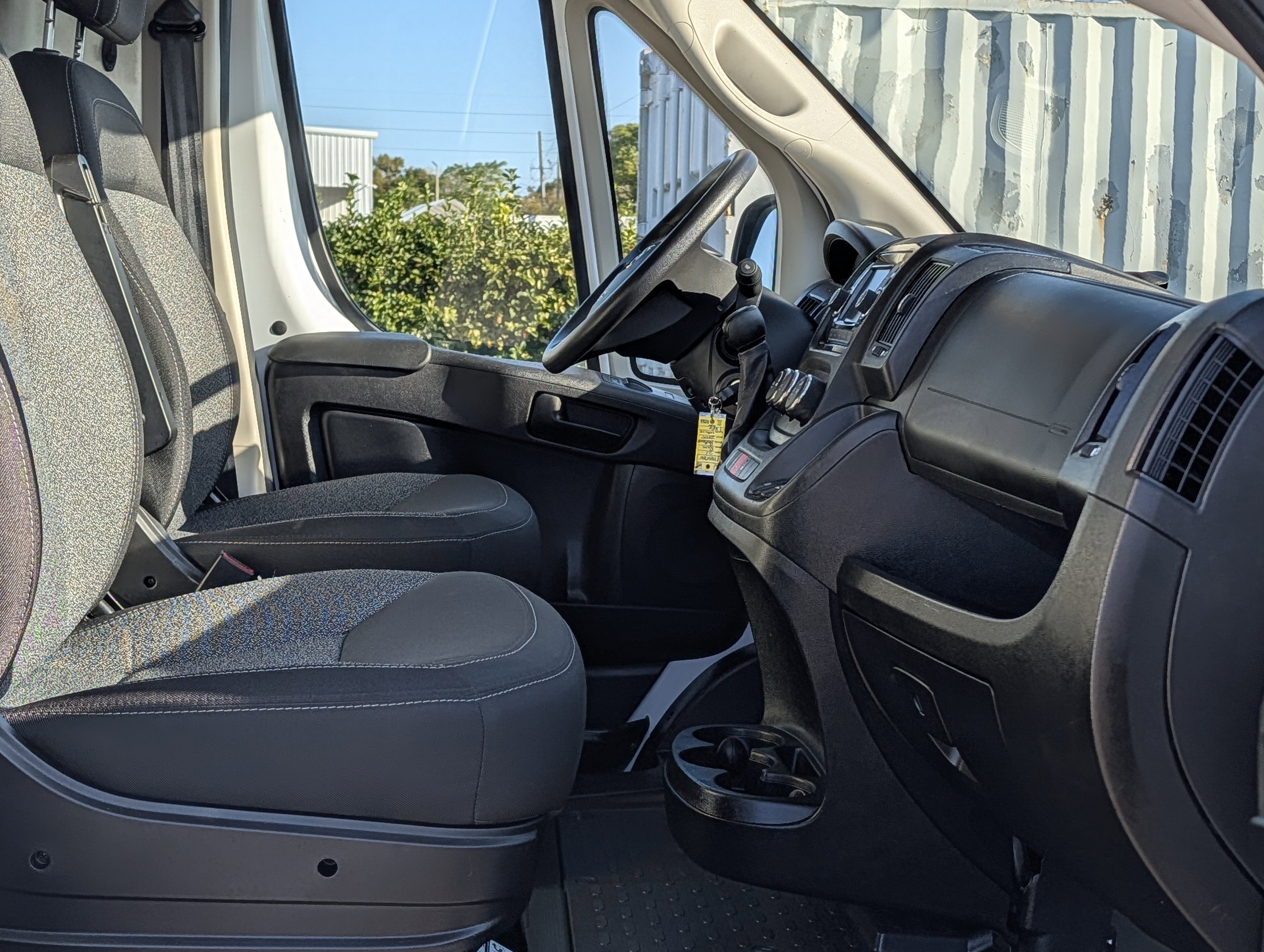 Used 2021 RAM ProMaster 2500 w/ Convenience Group FWD image 13