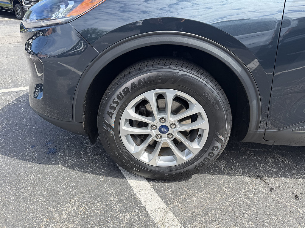 Certified 2022 Ford Escape SE w/ Cold Weather Package AWD/4WD image 11