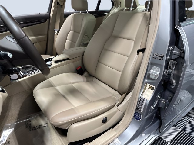 Used 2013 Mercedes-Benz C 300 4MATIC Sedan image 26