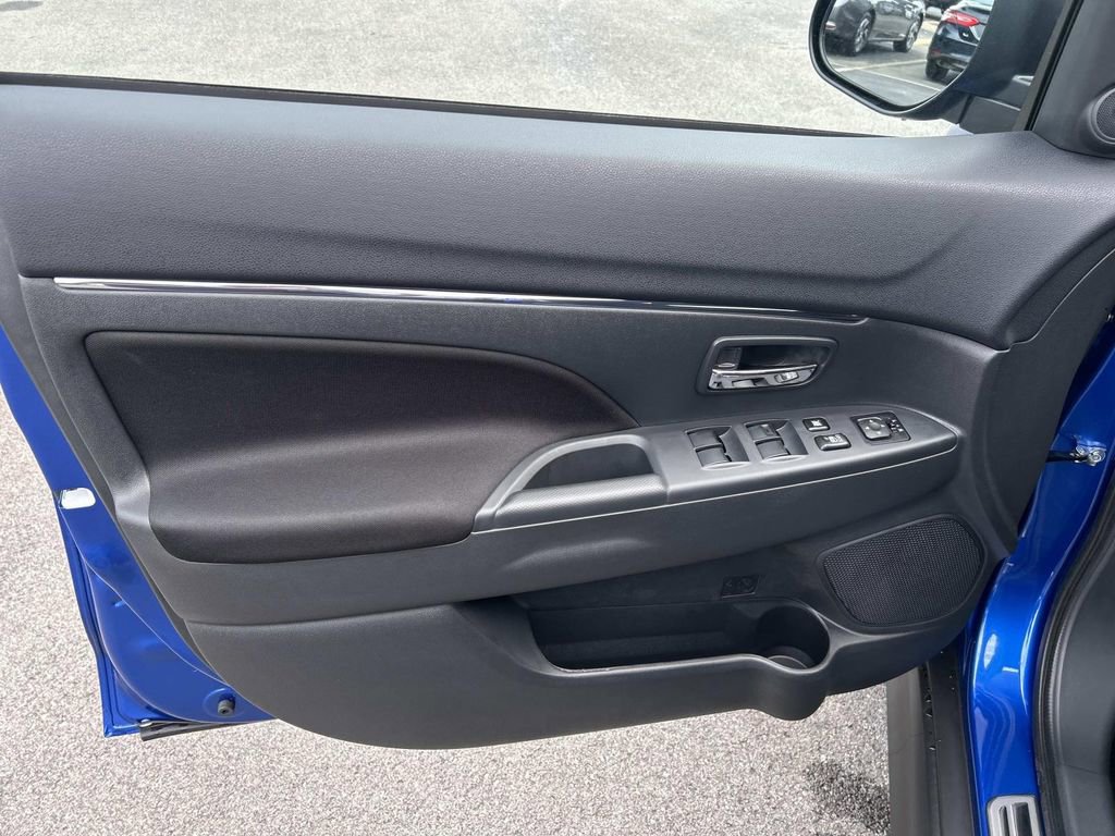 New 2025 Mitsubishi Outlander Sport LE image 18