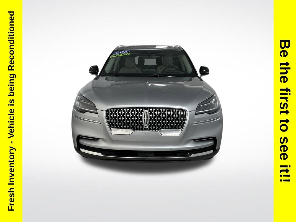 Used 2023 Lincoln Aviator Reserve w/ Equipment Group 201A image 8