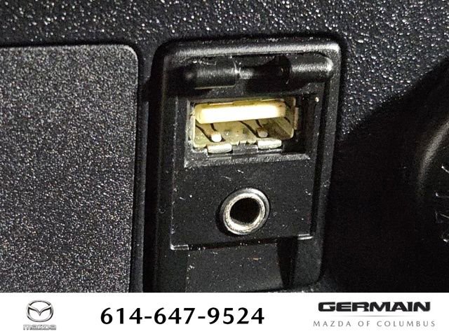 Used 2013 Toyota RAV4 LE image 33