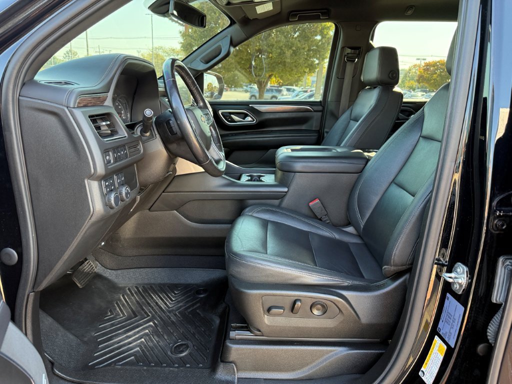 Used 2021 Chevrolet Suburban LT AWD/4WD image 13