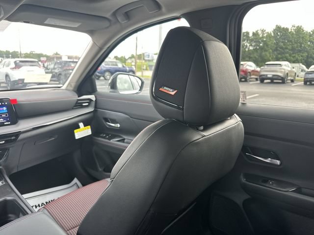 New 2026 Nissan Kicks SR w/ SR Premium Package AWD/4WD image 11