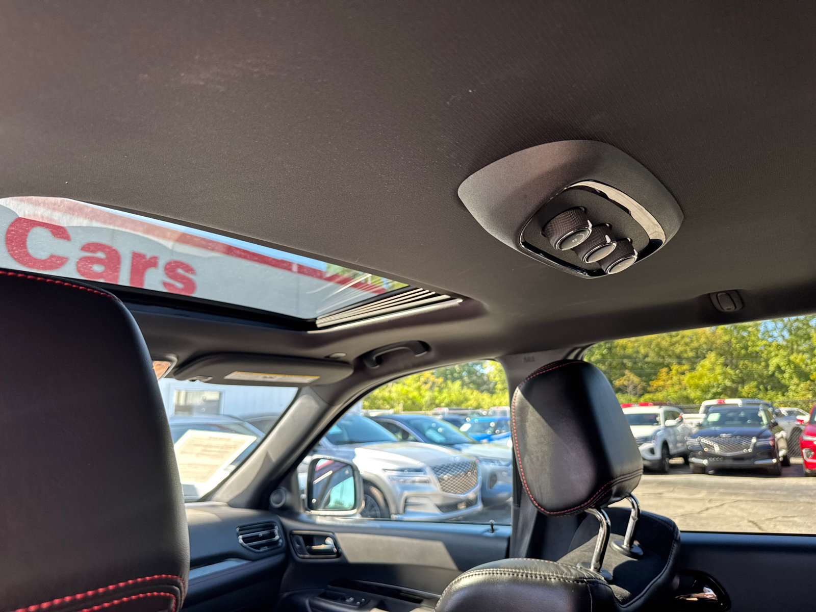 Used 2025 Dodge Durango GT AWD/4WD image 8
