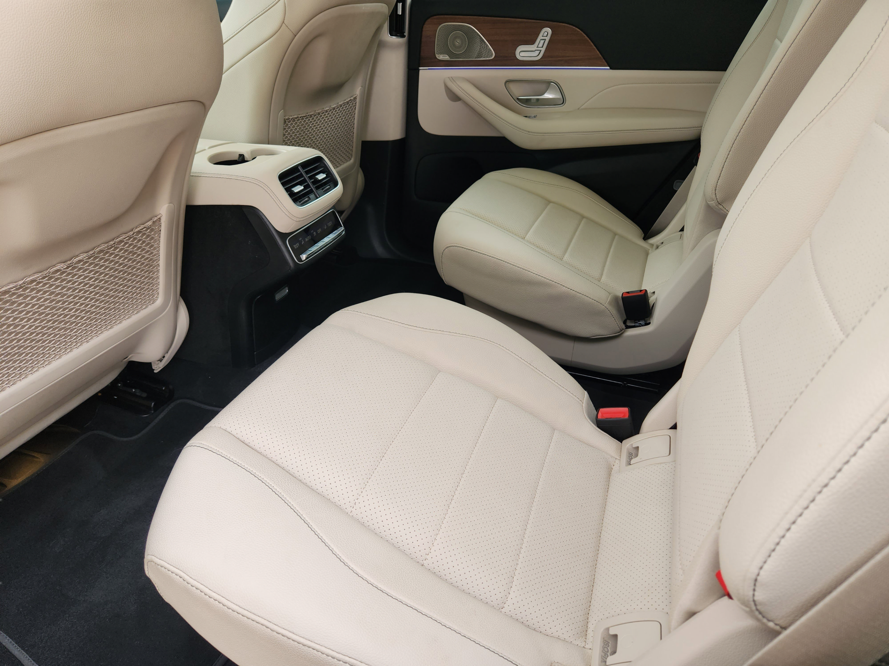 Certified 2025 Mercedes-Benz GLS 450 4MATIC image 23