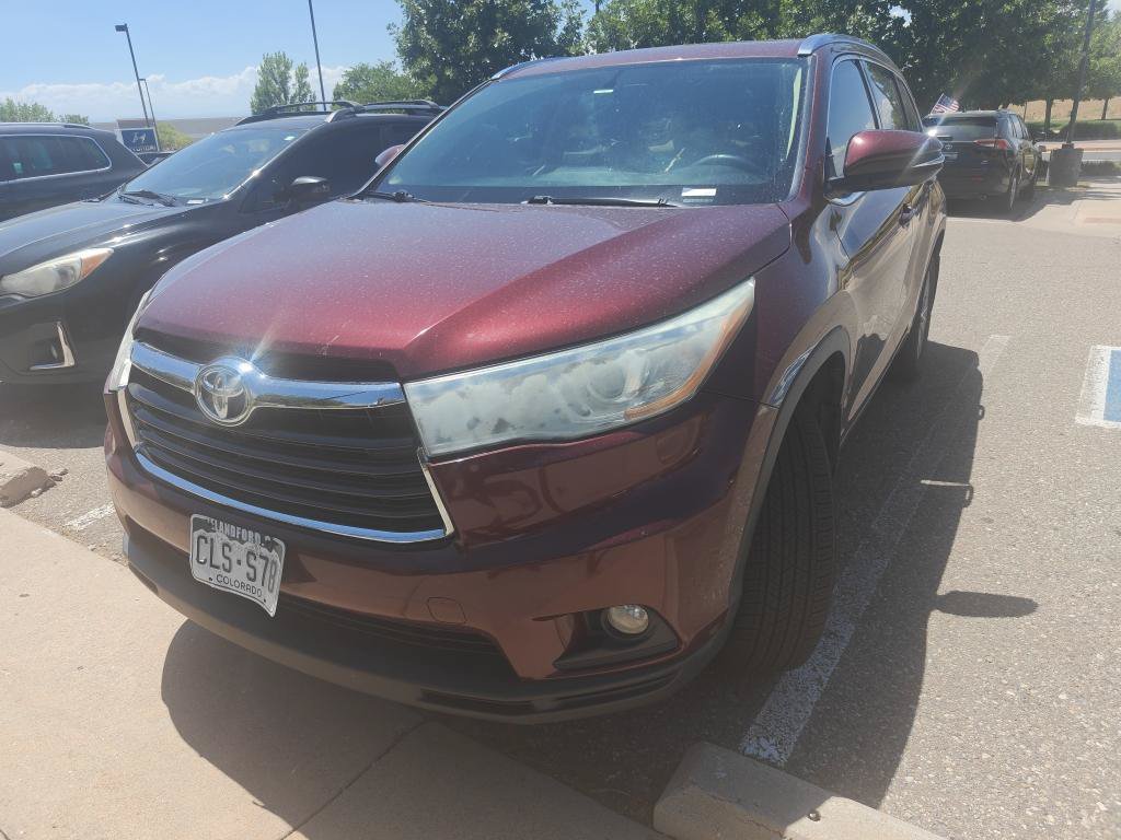 Used 2015 Toyota Highlander XLE AWD/4WD image 1