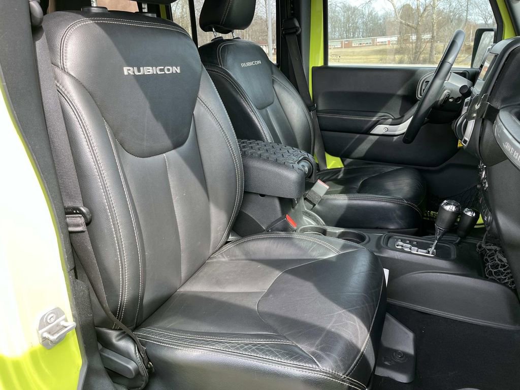 Used 2016 Jeep Wrangler Unlimited Rubicon image 22