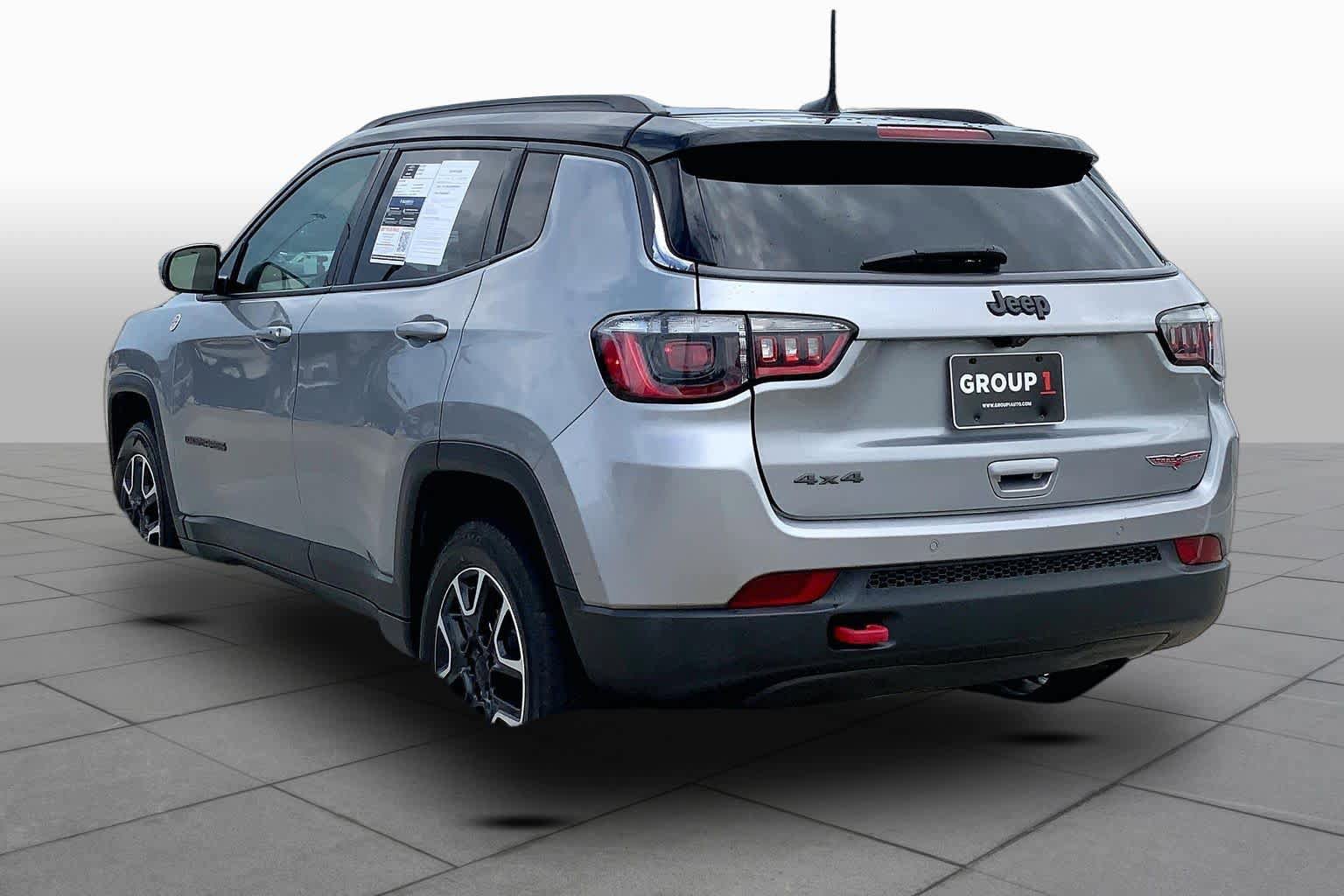 Used 2021 Jeep Compass Trailhawk AWD/4WD image 12